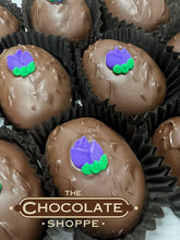 Load image into Gallery viewer, Jumbo Cream Egg
