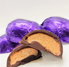 Load image into Gallery viewer, Vegan Cream Egg